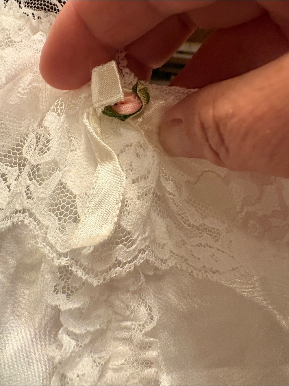 Vintage Y2K Bridal? Romantic Lace Ruffle Chemise - White - Picture 3 of 5